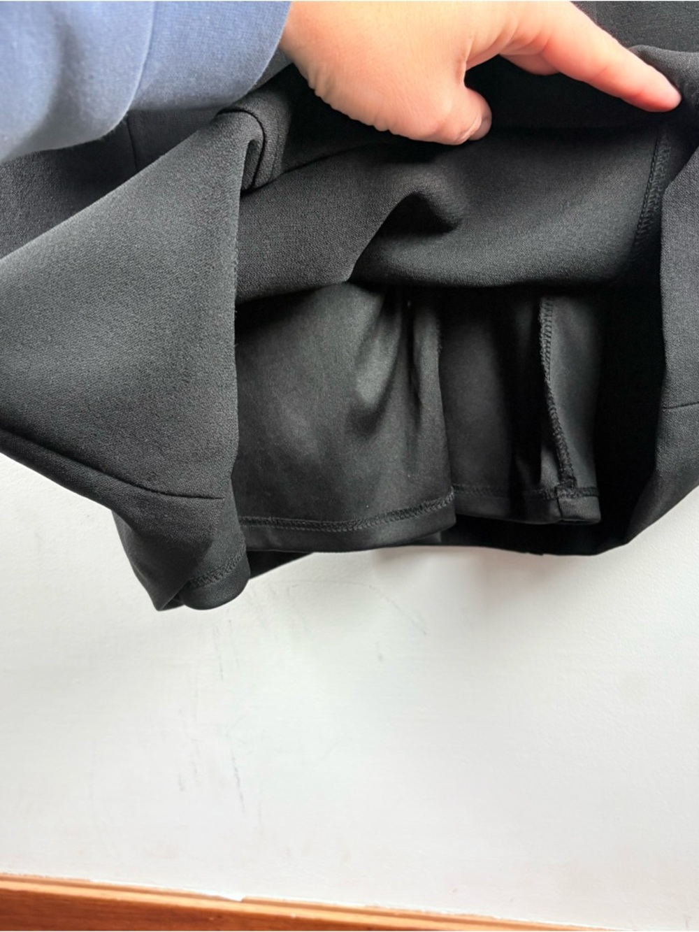 Maggy London Dress Size 10 Black Sheer Illusion Yoke V-Back Crepe Cocktail Chic - Picture 10 of 11
